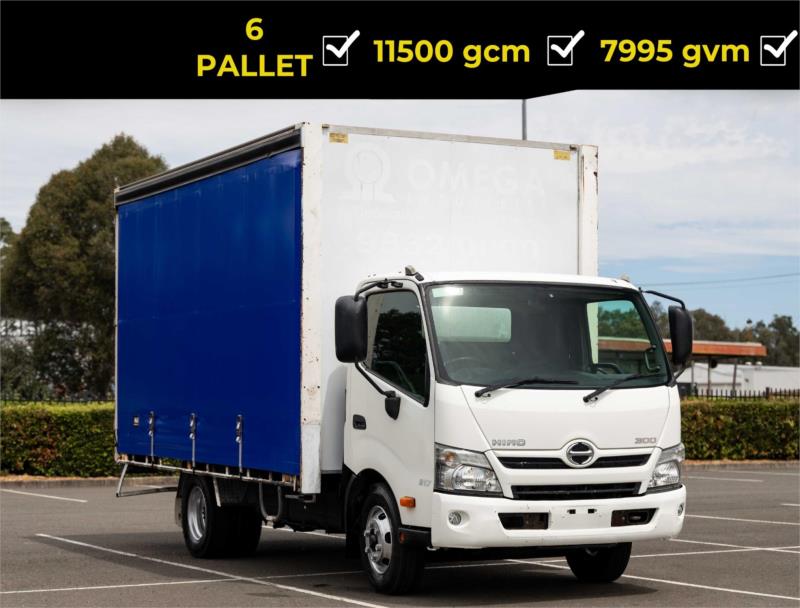 2015 HINO 300 Series