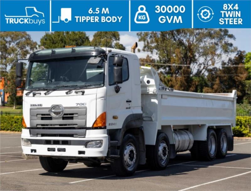 2008 HINO 700 Series