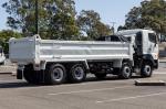 2008 HINO 700 Series