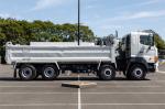2008 HINO 700 Series