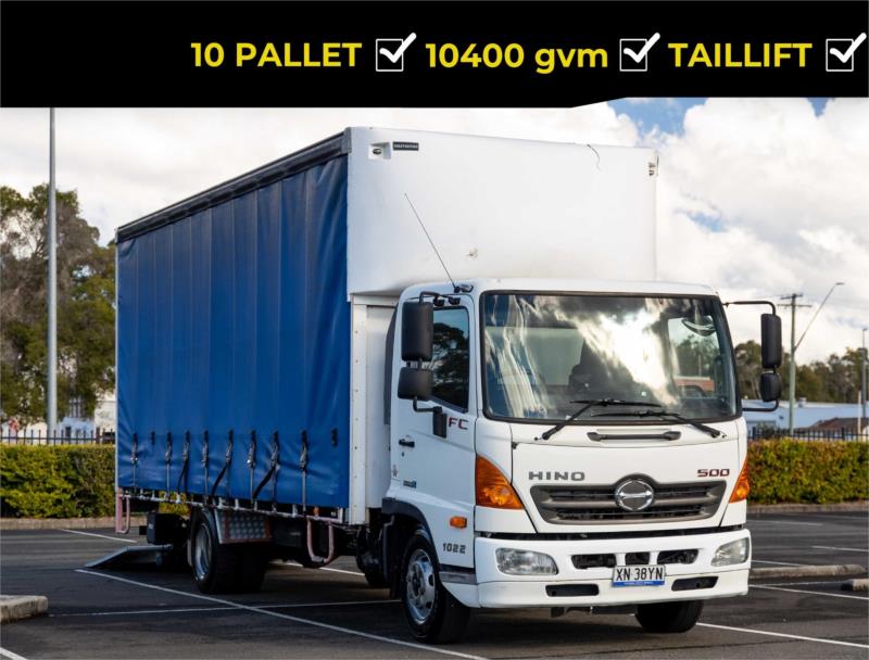 2015 HINO FC4J