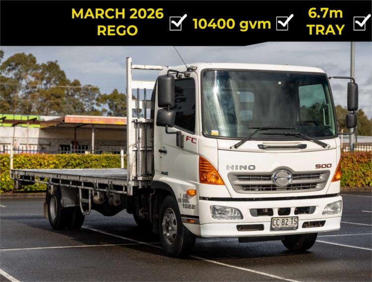 2015 HINO FC7J Tray