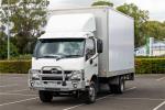 2015 Hino 300 Series Cab Chassis 921