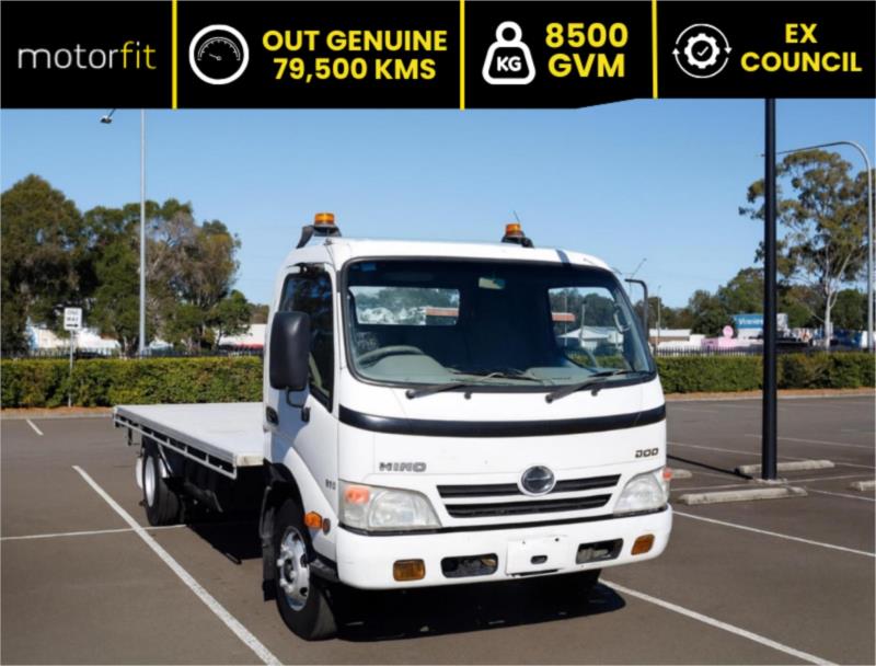 2008 Hino 300 Series Cab Chassis 916