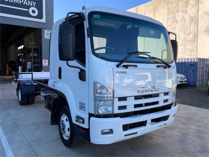 2010 Isuzu F Series Cab Chassis FRR 600 Premium