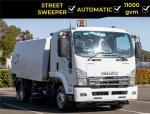 2009 Isuzu F Series Cab Chassis FRR 600 Premium