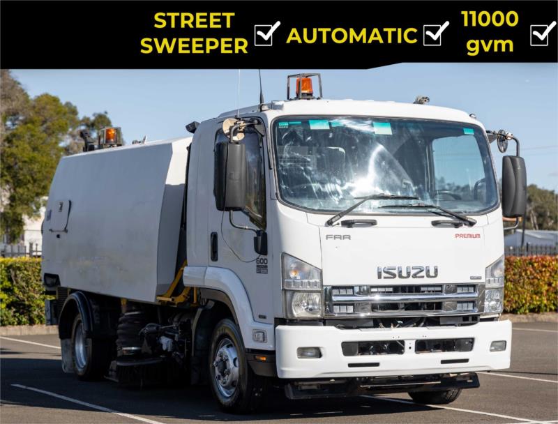 2009 Isuzu F Series Cab Chassis FRR 600 Premium