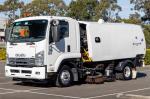 2009 Isuzu F Series Cab Chassis FRR 600 Premium