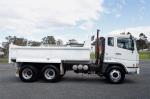 1999 MITSUBISHI FV517
