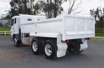 1999 MITSUBISHI FV517